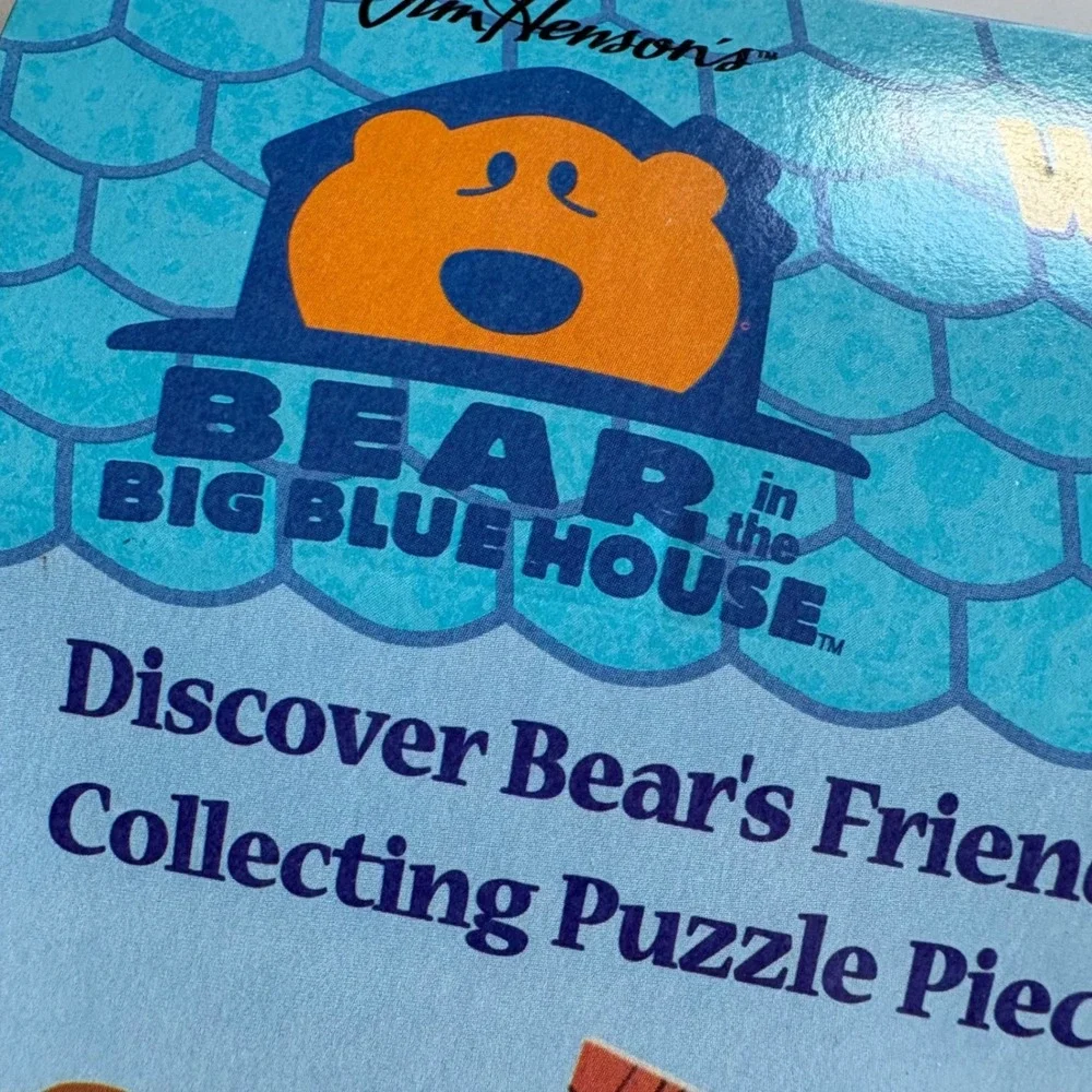 Fisher-Price Bear in the Big Blue House Who's In My Room Game Vintage 1999 NEW